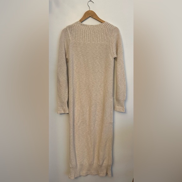 Free People Its Alright Cardi Beige Women Size Medium Chunky Knit Pocket Buttons - Picture 3 of 16